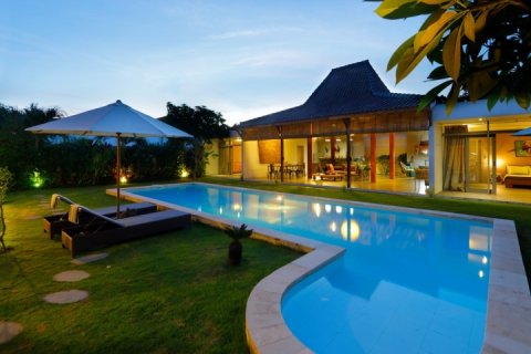Вилла с 4 спальнями в Семиньяк, Бадунг, Бали (1985) 13