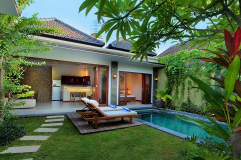 Vila 3 kamar tidur di Seminyak, Badung, Bali (1982)
