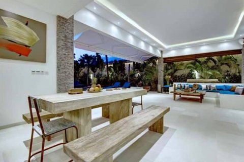 Vila 4 kamar tidur di Canggu, Badung, Bali (2113) 3
