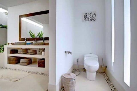 Vila 4 kamar tidur di Canggu, Badung, Bali (2113) 13