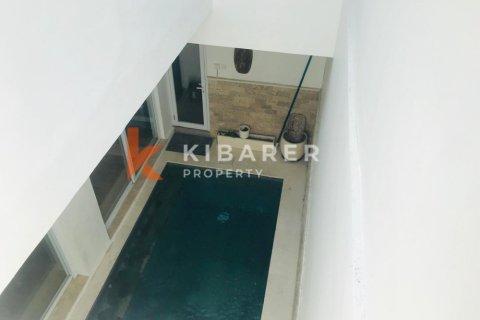 Vila 3 kamar tidur di Tibubeneng, Badung, Bali (13585)