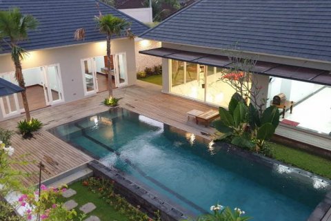 Vila 3 kamar tidur di Kerobokan, Badung, Bali (5305)