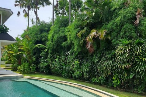 Vila 5 kamar tidur di Canggu, Badung, Bali (5402)