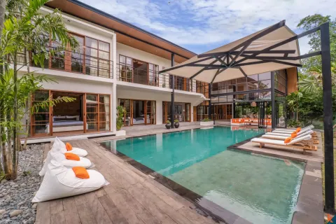 Vila 5 kamar tidur di Pererenan, Mengwi, Badung, Bali (11263)