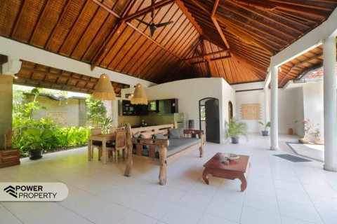 Vila 3 kamar tidur di Seminyak, Badung, Bali (13911) 2