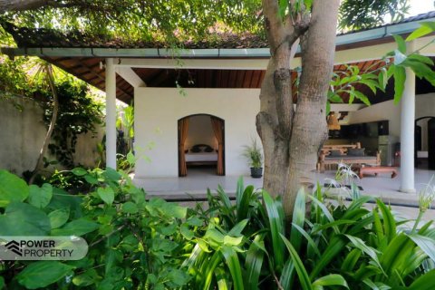 Vila 3 kamar tidur di Seminyak, Badung, Bali (13911) 3