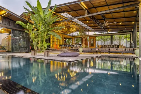 Vila 4 kamar tidur di Tabanan, Bali (12997)