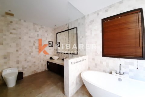 Vila 3 kamar tidur di Munggu, Mengwi, Badung, Bali (13686) 12