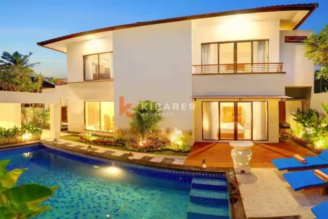 Vila 5 kamar tidur di Seminyak, Badung, Bali (12727)