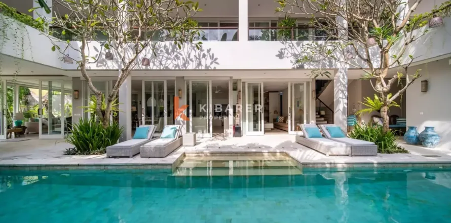 4 bedrooms Villa in Tibubeneng, Badung, Bali (12725)