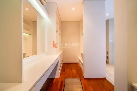 4 bedrooms Villa in Tibubeneng, Badung, Bali (12725) 12