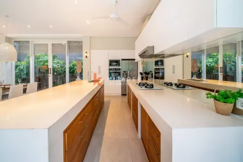 4 bedrooms Villa in Tibubeneng, Badung, Bali (12725) 21