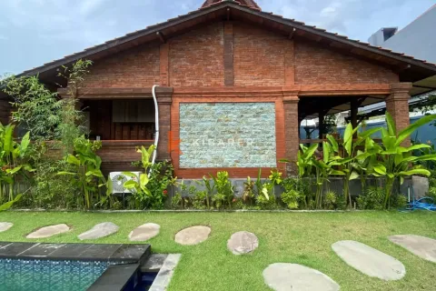 Vila 2 kamar tidur di Denpasar, Bali (13076)
