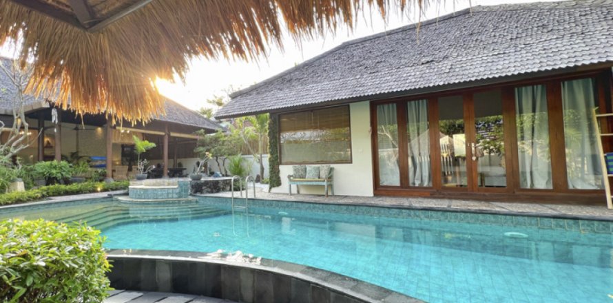 5 bedrooms Villa in Seminyak, Badung, Bali (11352)