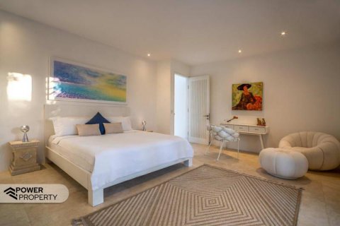 Vila 4 kamar tidur di Seminyak, Badung, Bali (9227) 16