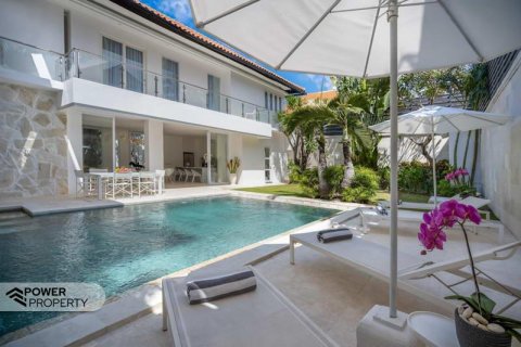 Vila 4 kamar tidur di Seminyak, Badung, Bali (9227)