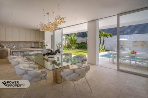 Vila 4 kamar tidur di Seminyak, Badung, Bali (9227) 19
