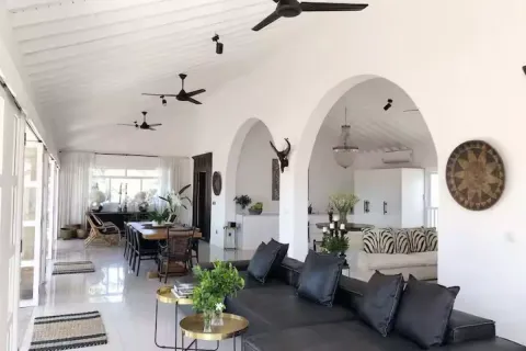 5 bedrooms Villa in Tibubeneng, Badung, Bali (10790) 9