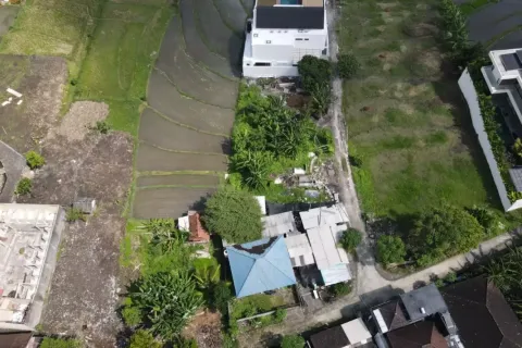 Land in Denpasar, Bali (10792) 4
