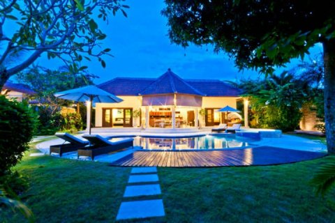 Vila 3 kamar tidur di Seminyak, Badung, Bali (1579)