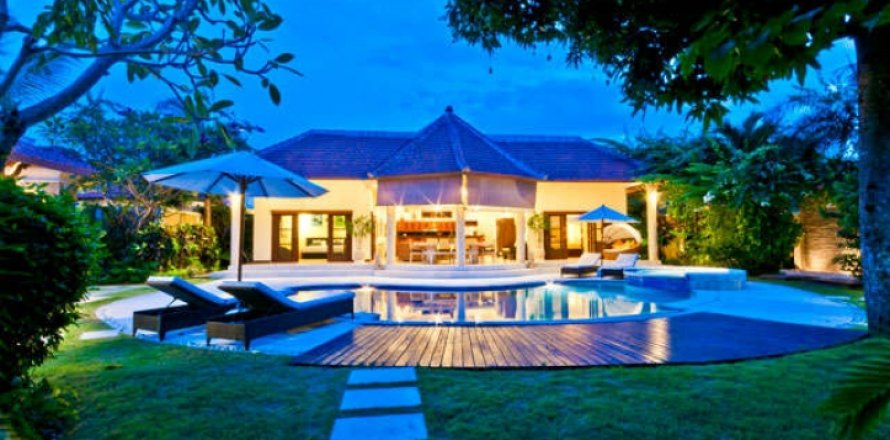 3 bedrooms Villa in Seminyak, Badung, Bali (1579)