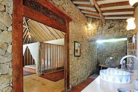3 bedrooms Villa in Tampaksiring, Gianyar, Bali (2284) 18