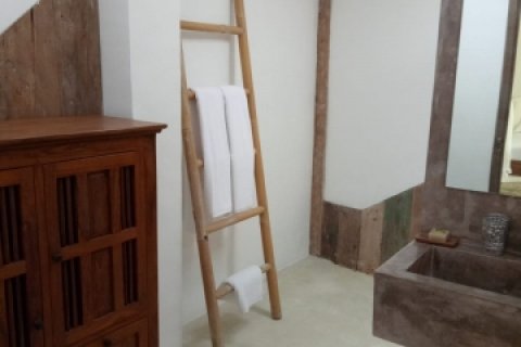 Вилла с 3 спальнями в Керобокан, Бадунг, Бали (2287) 11