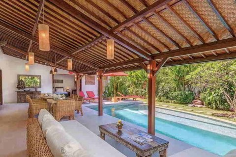 Vila 3 kamar tidur di Canggu, Badung, Bali (2286)
