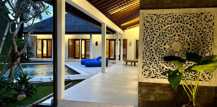 4 bedrooms Villa in Canggu, Badung, Bali (11673)