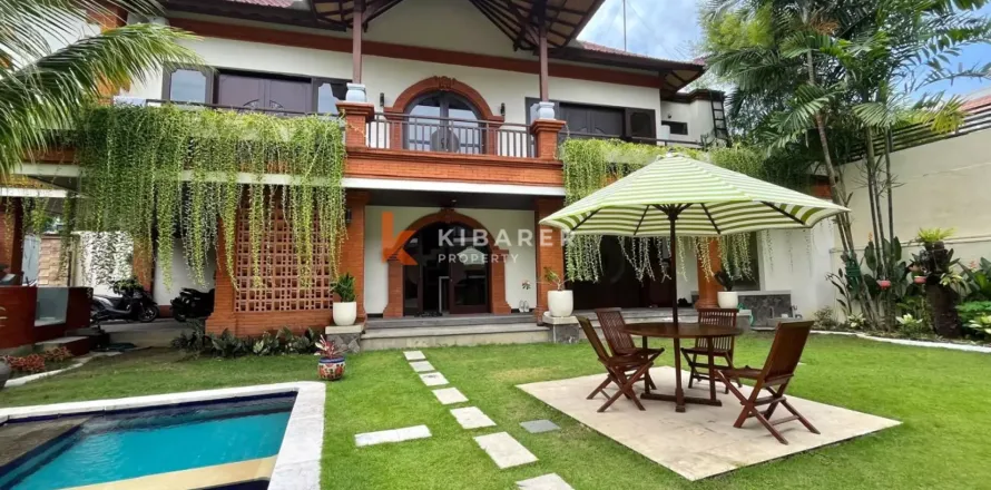 5 bedrooms Villa in Tibubeneng, Badung, Bali (12581)