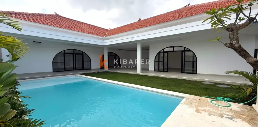3 bedrooms Villa in Canggu, Badung, Bali (12584)